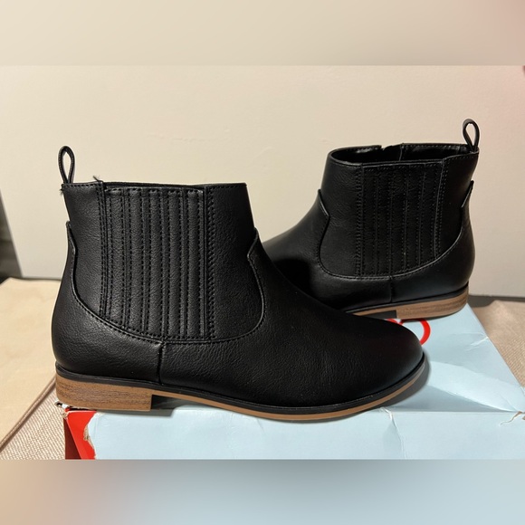 LAST CHANCE! New Woman Boots Cat&Jack - Picture 3 of 7